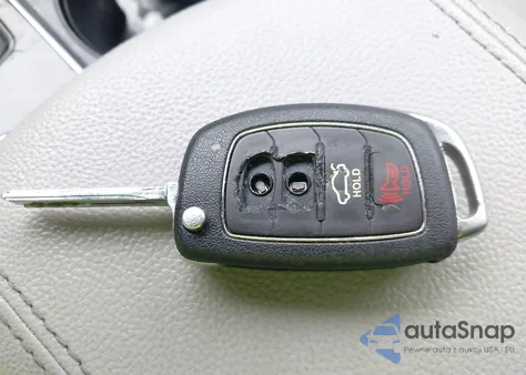 2017 Hyundai Sonata z USA, uszkodzony, nr VIN 5NPE24AF2HH570610